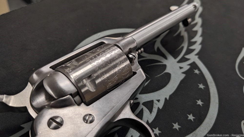 USED Ruger New Bearcat 22LR revolver, nicely engraved, with a soft case-img-3