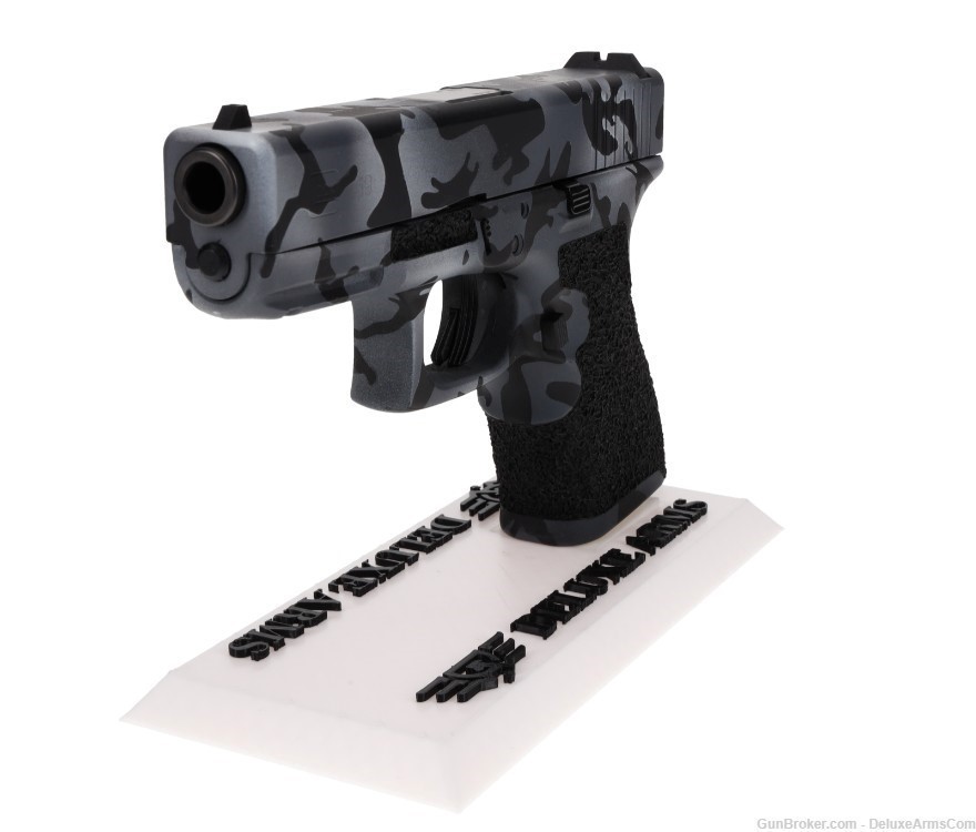 Custom CSS Glock 19 G19 Gray Black Woodlands Camo Cerakote and Grip Stipple-img-5