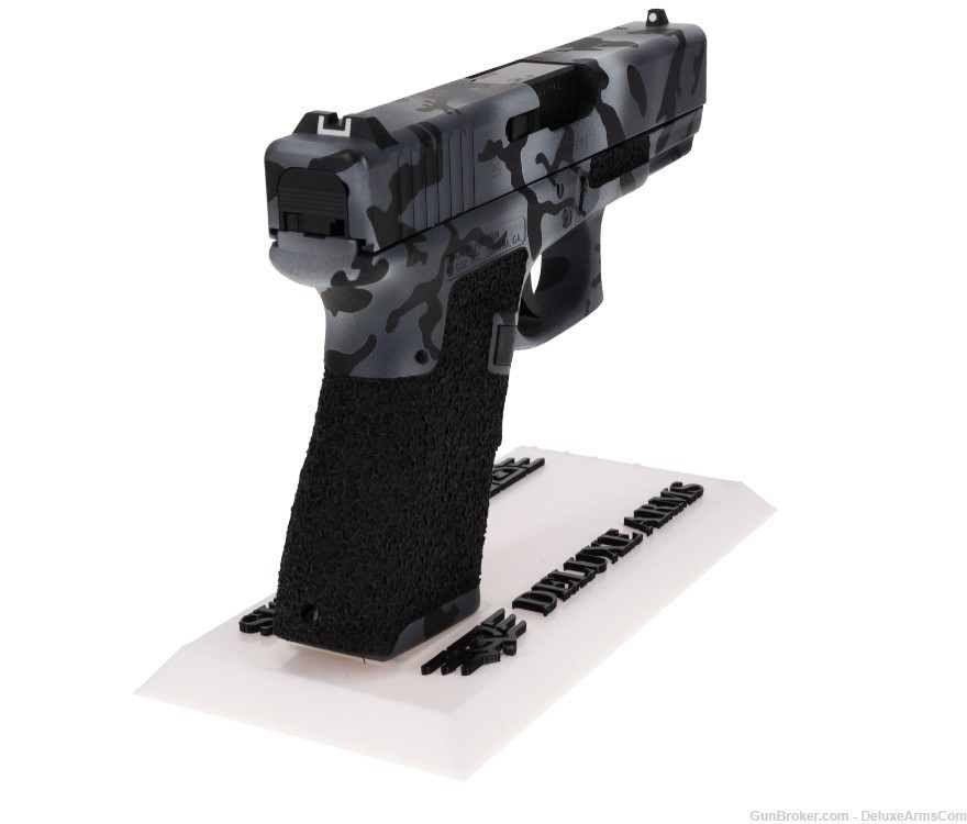 Custom CSS Glock 19 G19 Gray Black Woodlands Camo Cerakote and Grip Stipple-img-11