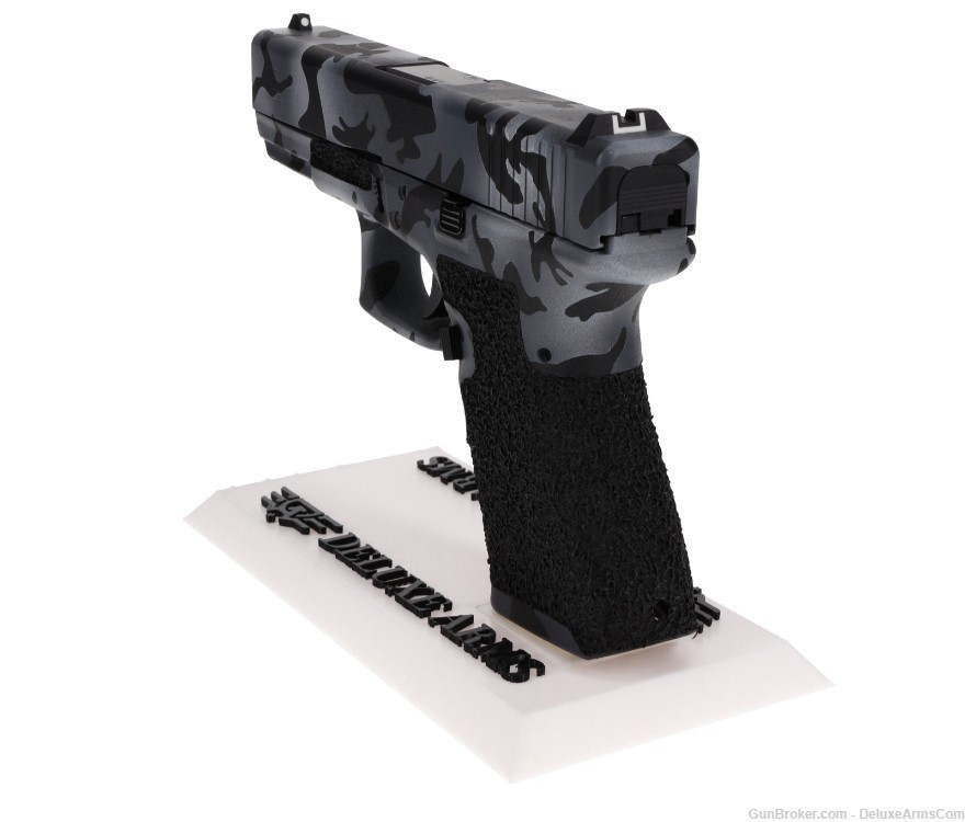Custom CSS Glock 19 G19 Gray Black Woodlands Camo Cerakote and Grip Stipple-img-9