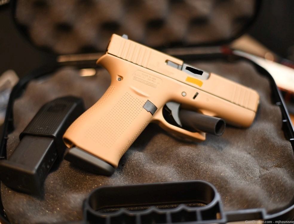 Glock 43X USA 9mm 3.4" 10-Rd FDE Apollo Custom Cerakote Slide and FDE lower-img-1