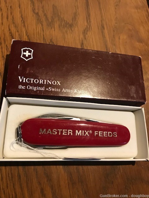Victorinox Officer Suisse 2 blade + 4 tools knife MASTER MIX FEEDS-img-0