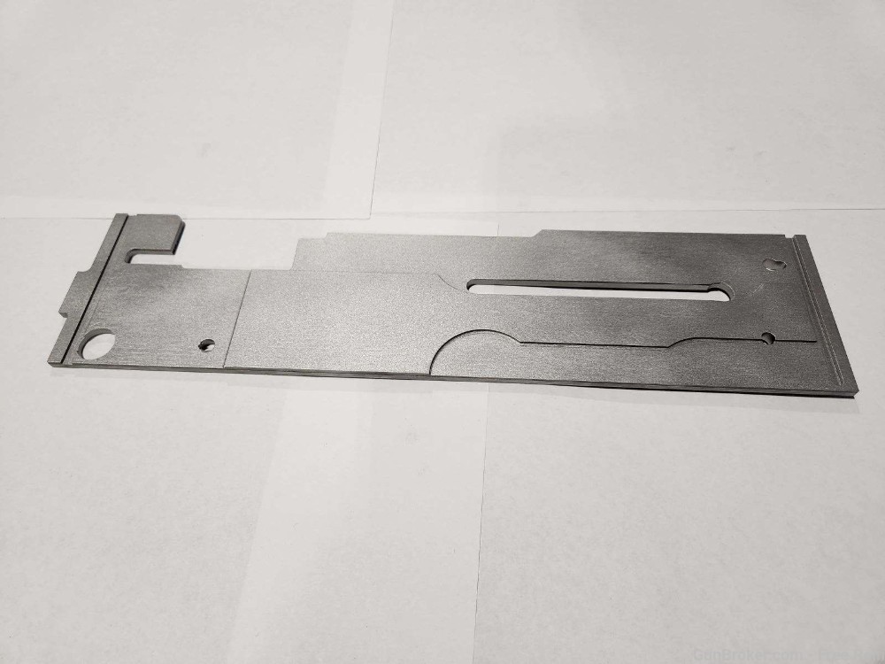 Fn 30 right side plate. -img-2