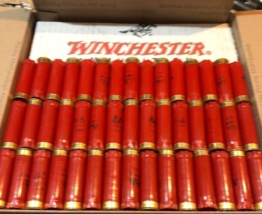 400 Winchester AA Red Hulls (once fired) 12 gauge 2 3/4 hulls-img-0
