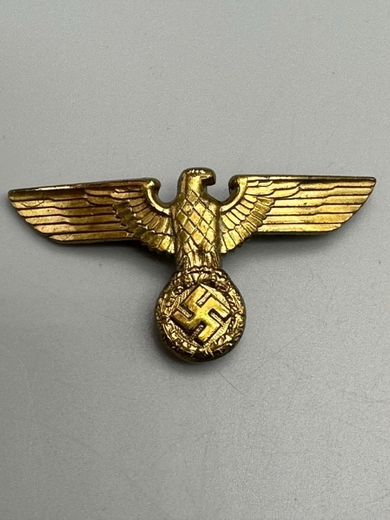 WW2 German NSDAP Political Visor Cap Eagle Insignia badge-img-0