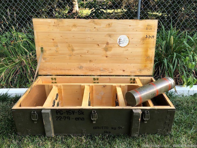 RUSSIAN RPG WOODEN CRATE WITH FUSE CONTAINERS CZECH PG-9 RPG CRATE (RARE)-img-1