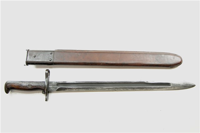 US ROCK ISLAND ARMORY MODEL 1905 BAYONET w/ LEATHER COVERED SCABBARD (1919)-img-0