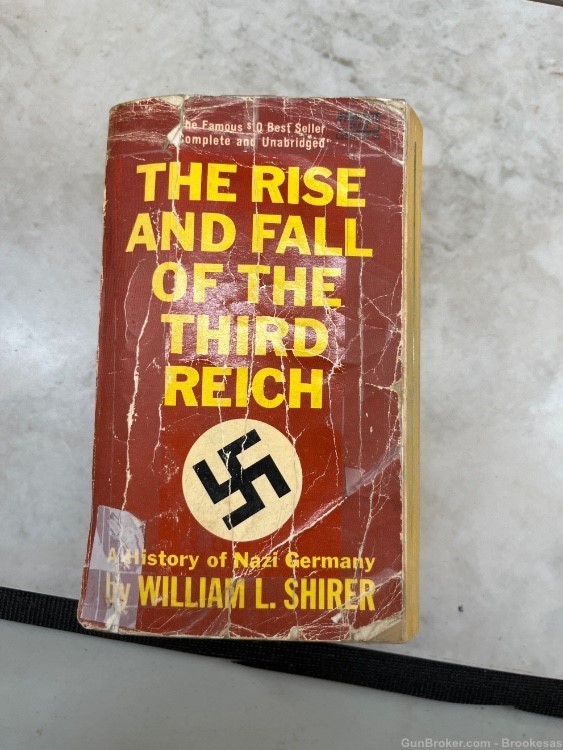 The rise and fall of the third reich history book by william shirer-img-0