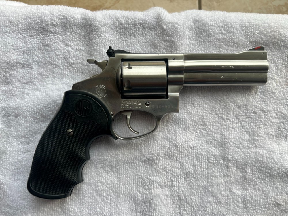 Beautiful Amadeo Rossi .357 Magnum Revolver Red front sight-img-2
