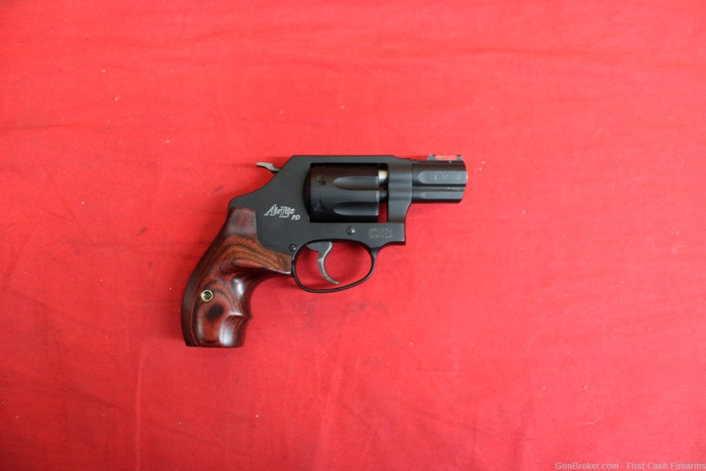 S&W 351PD 22mag, Smith And Wesson 351pd revolver-img-2