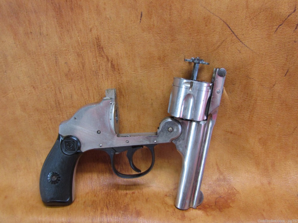 Harrington & Richardson H&R 38 S&W 5 Shot Top Break Revolver-img-4