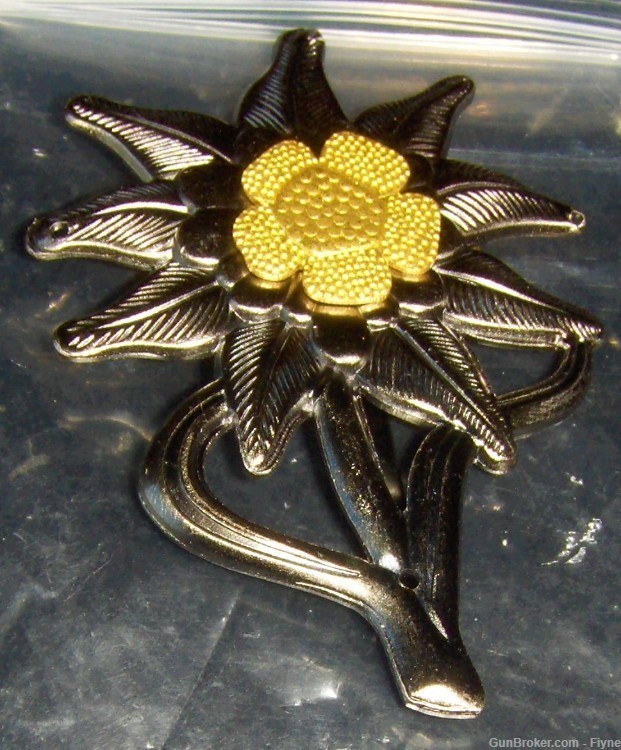Germany WWII Pin Edelweiss REPRODUCTION German-img-1