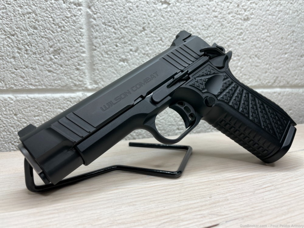 Wilson Combat SFT9 4.25" 9mm ambi safety and night sights-img-1