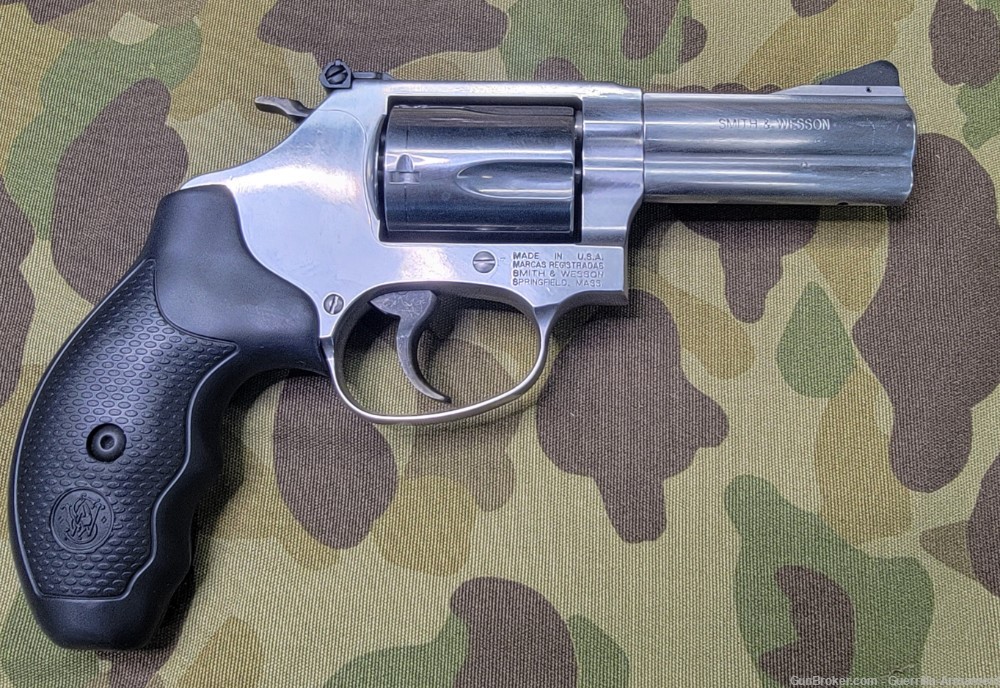 Smith & Wesson Model 60 in .357 Mag - No Reserve-img-1