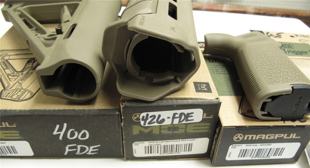 Magpul 4 pc set-400 AR15 MOE Stock/Midlength Handguard/Grip/Trigger guard-img-1
