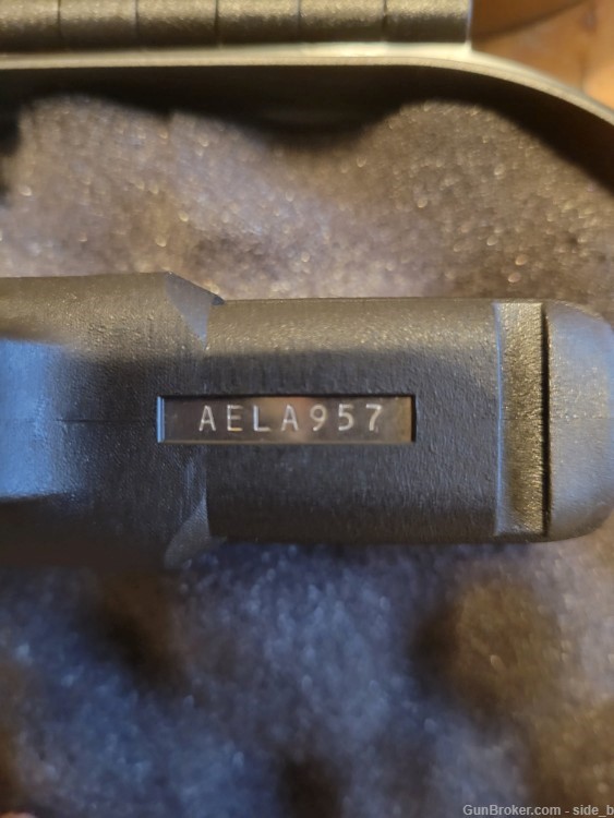 Glock 19 MARINER 9mm GREEN LABEL Rare NEW UNFIRED-img-1