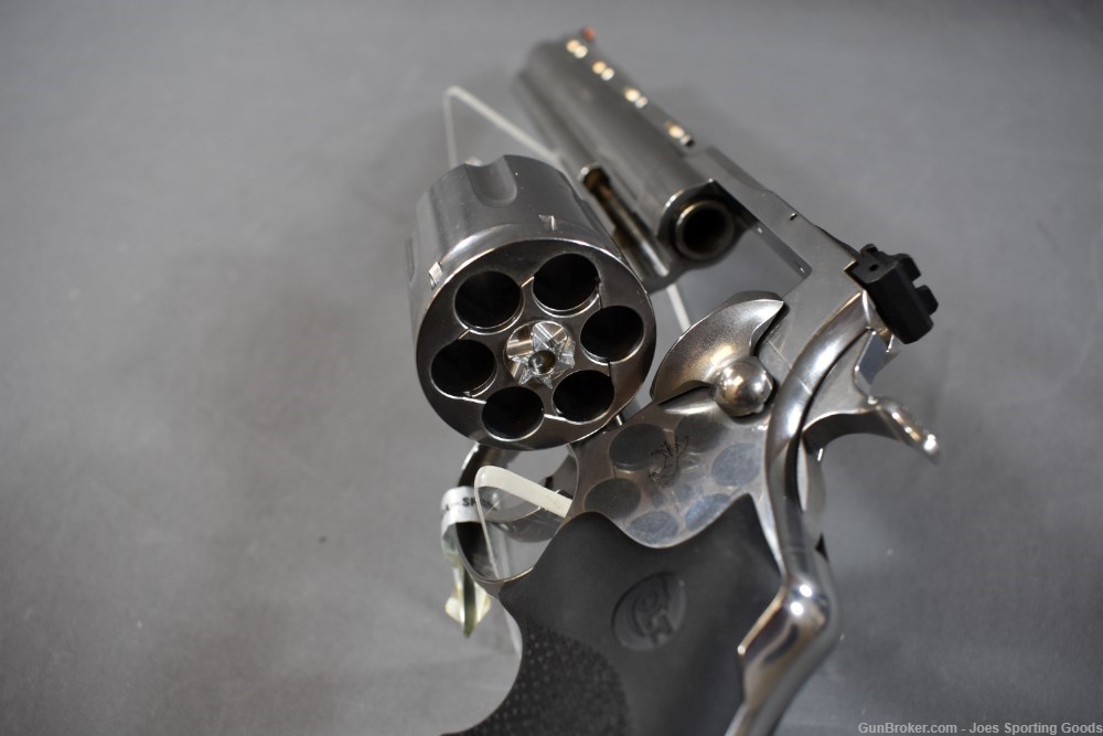 NiB - Colt Anaconda - .44 Magnum Double-Action Revolver w/  8" Barrel-img-11