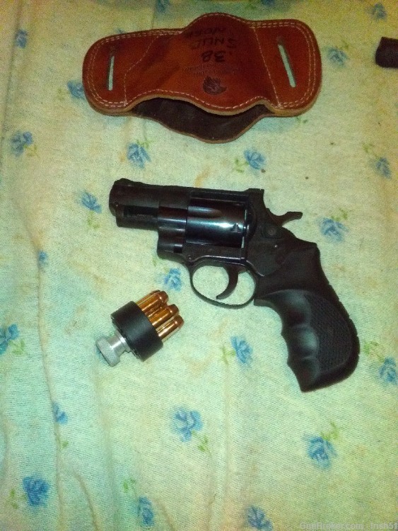 EA/R Windicator Snub Nose .38 Special revolver...NEVER FIRED ! Great for CC-img-1