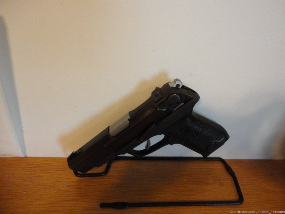 Ruger P89  Used in Good Condition with one magazine-img-4
