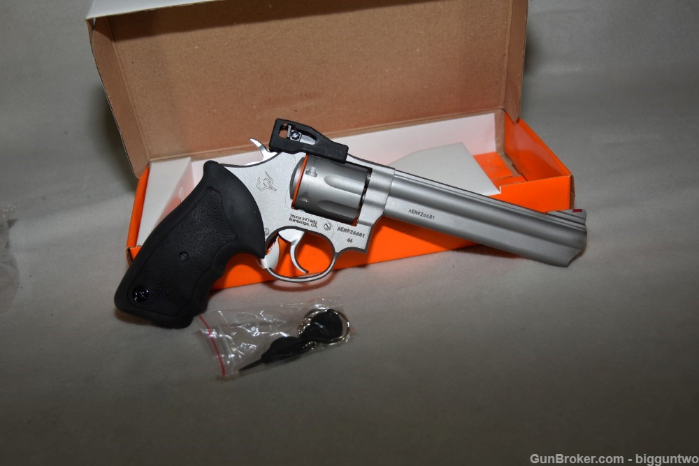 Taurus Model 66 - .357 Mag Revolver Brand New in Box with paper, etc.      -img-2