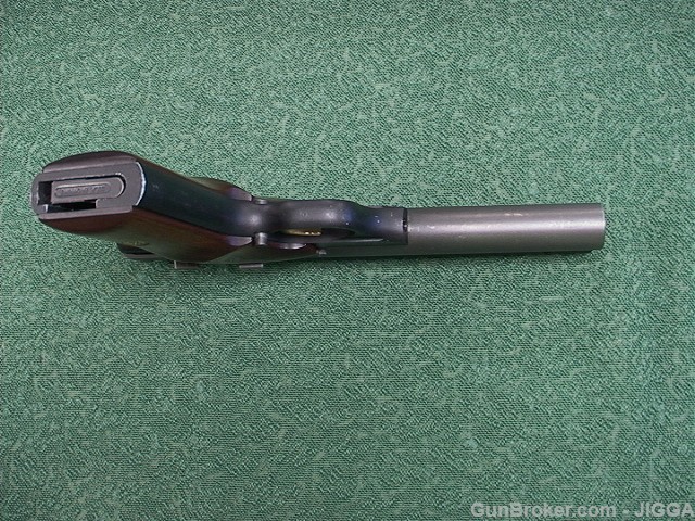 Used Browning Buckmark 22 LR-img-2