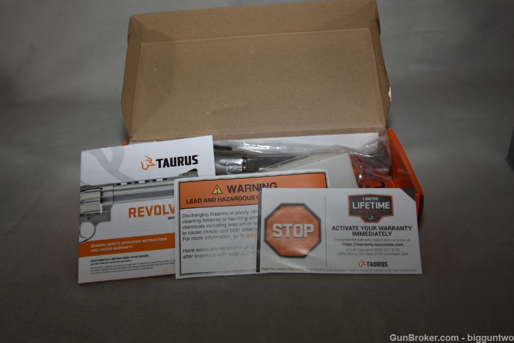 Taurus Model 627 - .357 Mag Revolver Brand New in Box with paper, etc    -img-4