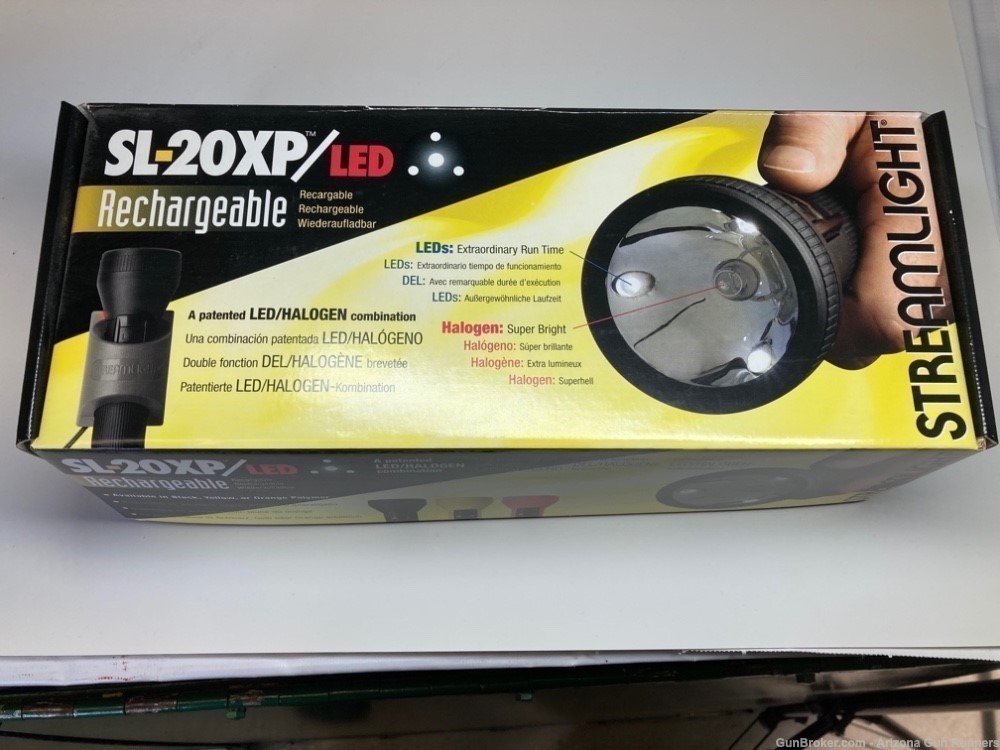 (1) One Streamlight SL20XP LED Flashlight With Battery AC/DC Chargers 25183-img-2