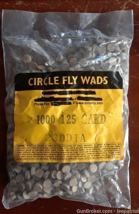 LOT of .360" Diameter Circle Fly Wads: 1000pcs Fiber, 1000pcs .125 Card-img-1