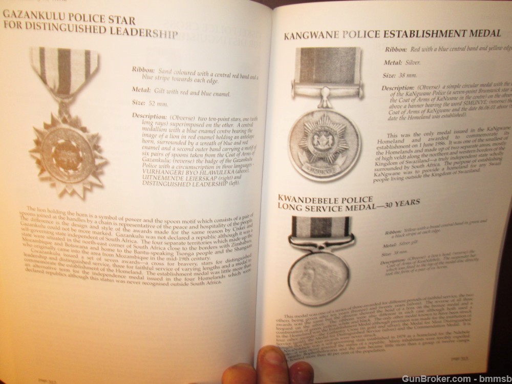 POLICE MEDALS OF THE WORLD, by Roger Campion-img-21