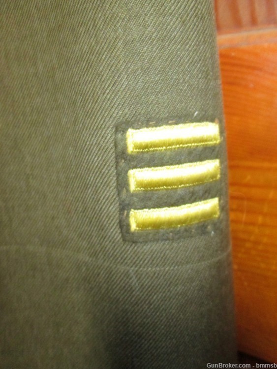 U.S. WW 2 Enlisted Service Tunic, 1942 Date, Ribbon Bar & Insignia-img-5