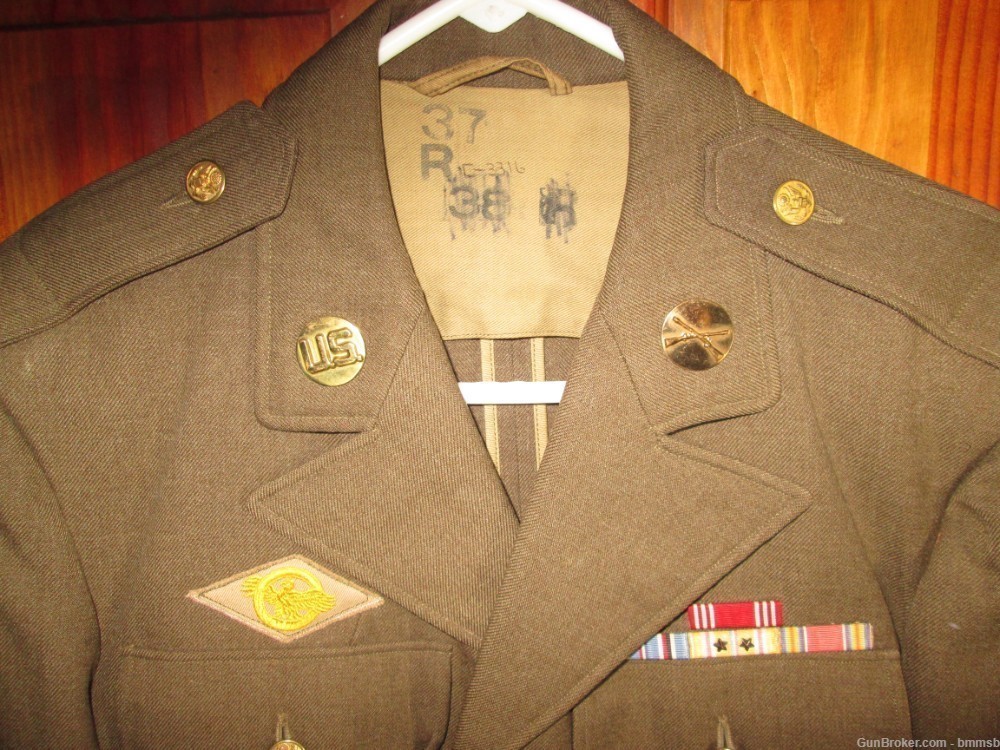 U.S. WW 2 Enlisted Service Tunic, 1942 Date, Ribbon Bar & Insignia-img-1