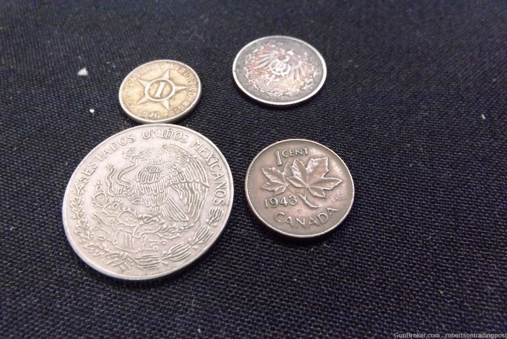 1906 Deutsche 1/2 Mark 1946 Cuba Peso 1943 Canadian Penny 4 Coins 1975 Peso-img-5