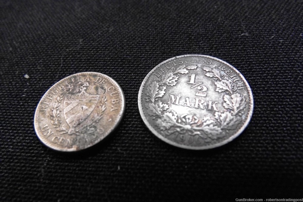 1906 Deutsche 1/2 Mark 1946 Cuba Peso 1943 Canadian Penny 4 Coins 1975 Peso-img-1
