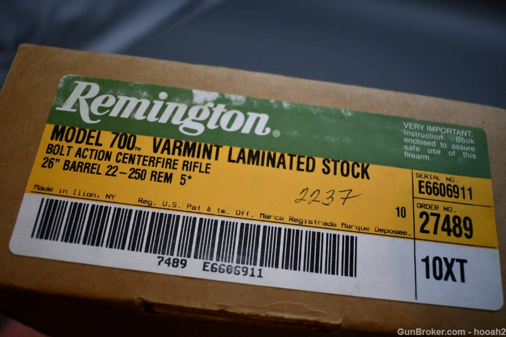Nice Remington Model 700 VLS Varmint Laminate 22-250 Bolt Rifle W Box-img-53