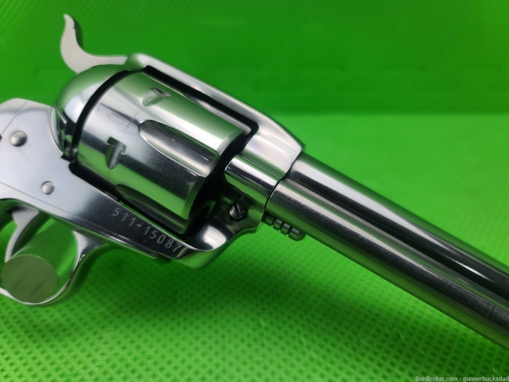 Ruger * New VAQUERO * 45 COLT BRIGHT STAINLESS 5 1/2" BORN 2011 -img-3