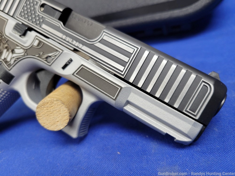 Glock Model 19 Gen 5 Donald Trump 9mm Semi-Auto Pistol NEW-img-4