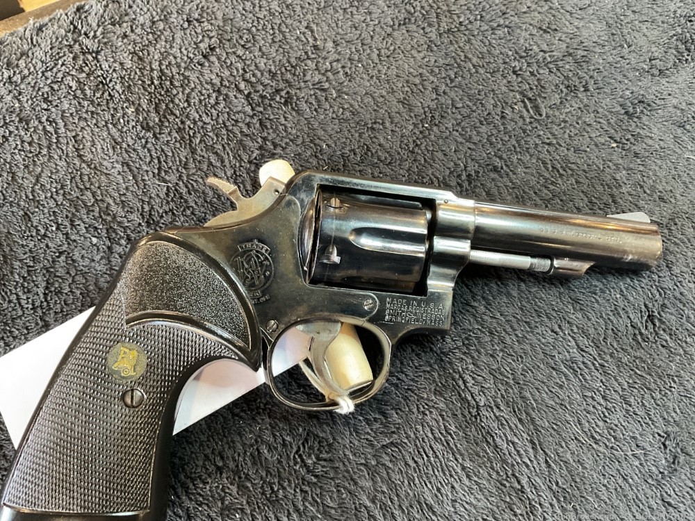 NICE SMITH & WESSON MODEL 10-img-0