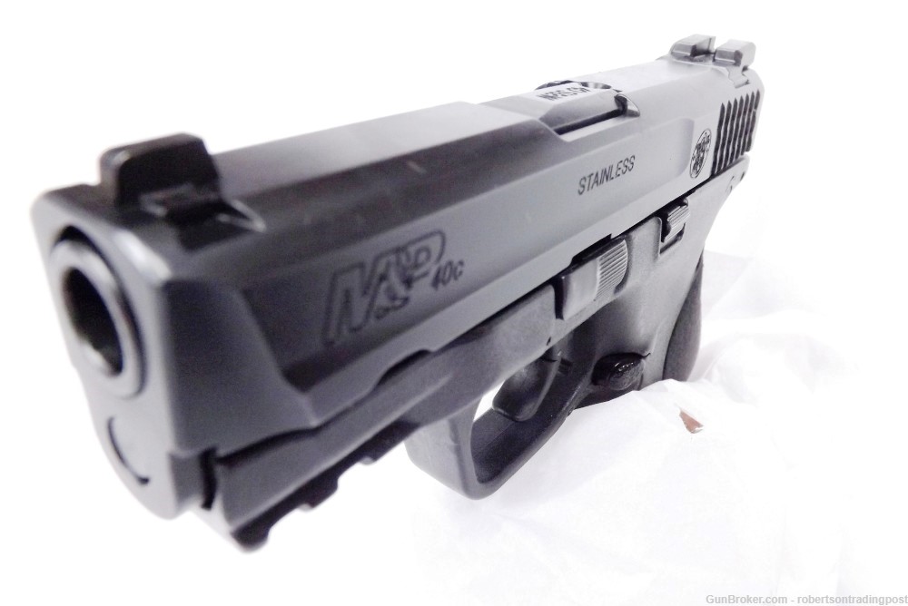 Smith & Wesson M&P 40 Compact 11 Shot  2 Mags 11691 Squadron Marks .40 S&W-img-1