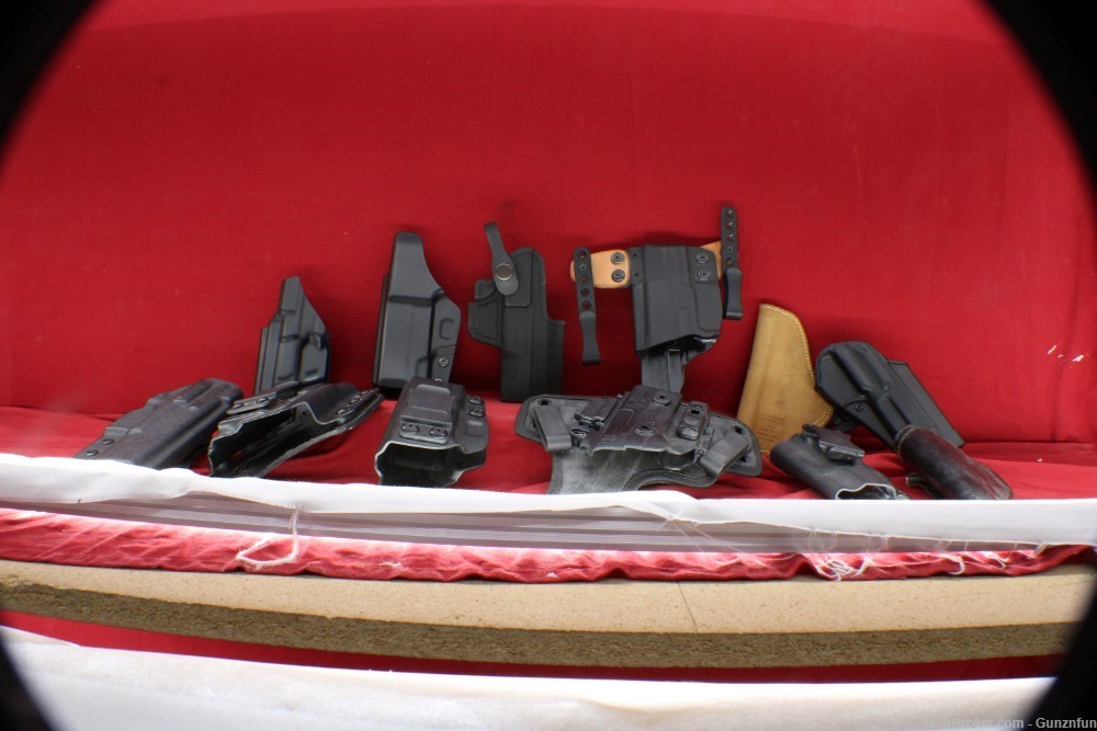 USED Varity of Holsters (12)Holsters for 1 price FREE SHIPPING.-img-0