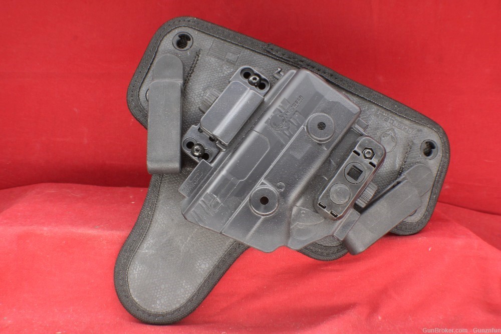 USED Varity of Holsters (12)Holsters for 1 price FREE SHIPPING.-img-1