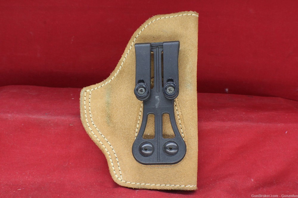 USED Varity of Holsters (12)Holsters for 1 price FREE SHIPPING.-img-3