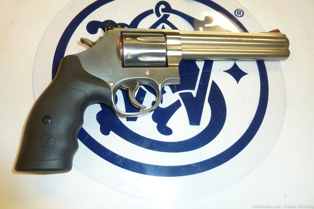 SMITH& WESSON 686 PLUS 357 CAL 6" BARREL, 7 ROUND CYLINDER NEW-img-7