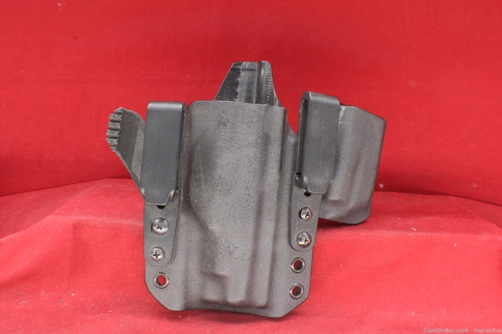 USED Varity of Holsters (10)Holsters for 1 price FREE SHIPPING.-img-14
