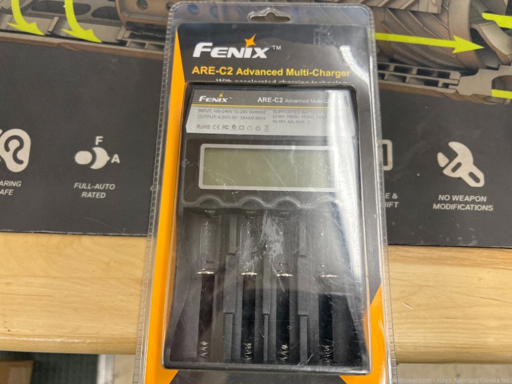 Fenix ARE-C2 Advanced Multi-Charger-img-2