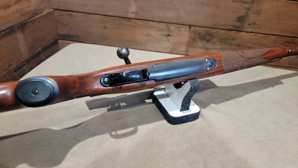 Winchester Md 70  Featherweight  257 Roberts Scoped-img-10