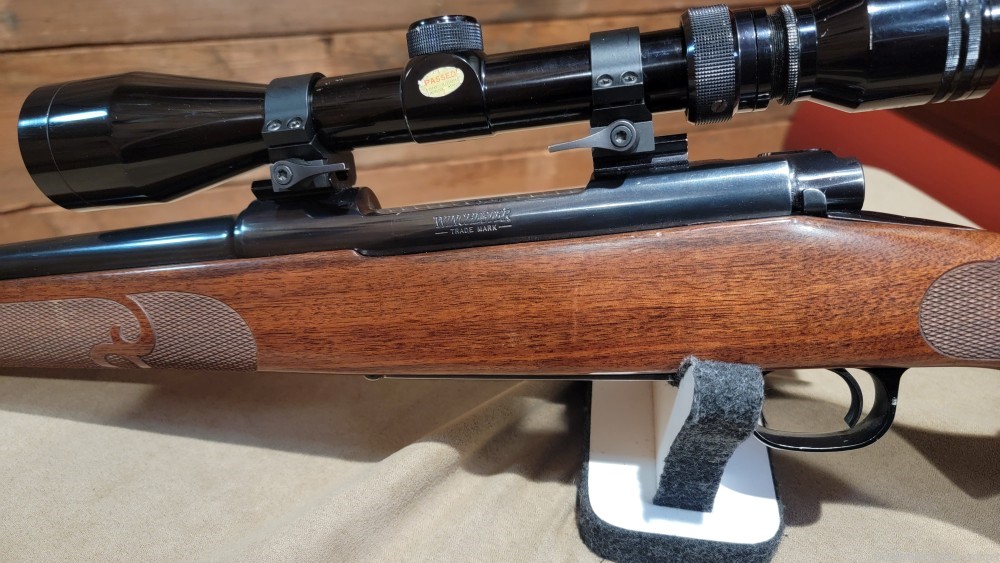 Winchester Md 70  Featherweight  257 Roberts Scoped-img-3