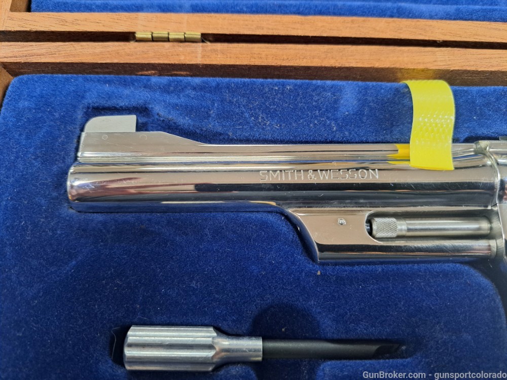 Smith & Wesson 27-2 357 Mag 6" Nickel finish with Presentation Case-img-1