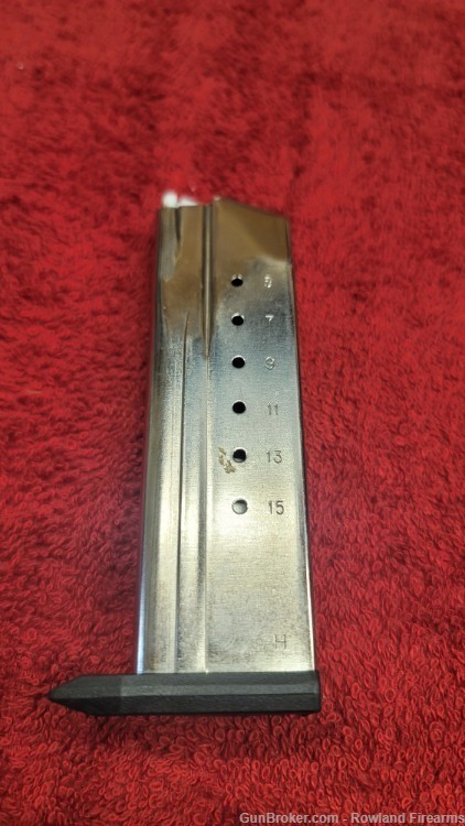 Smith & Wesson SD9 VE 9MM 16 Round Magazine    NEW Other -img-2