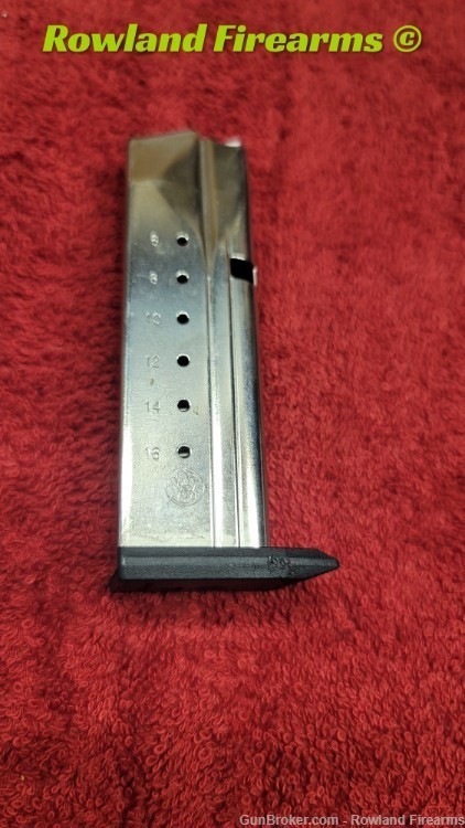 Smith & Wesson SD9 VE 9MM 16 Round Magazine    NEW Other -img-0