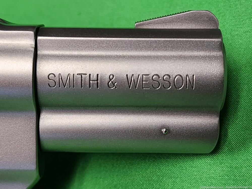 Smith & Wesson 629-6 (2 5/8") Unfluted Fixed Sights  *RARE*-img-7